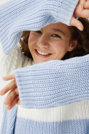 C&A With Hood Jumpers Wit | UXP-435697